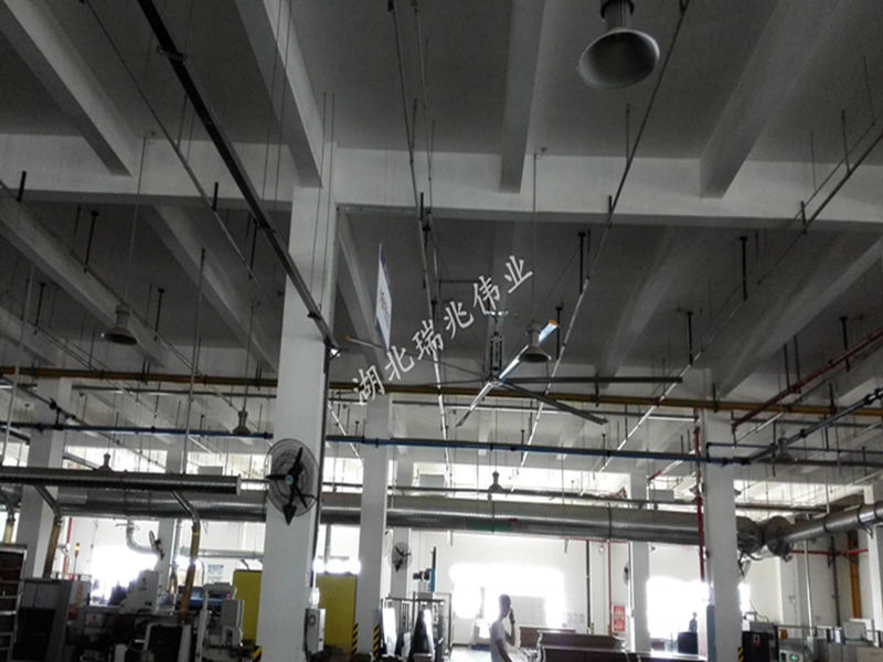 廠房車間通風設(shè)備、車間溫控設(shè)備、工業(yè)大吊扇、工業(yè)大風扇、工業(yè)節(jié)能風扇