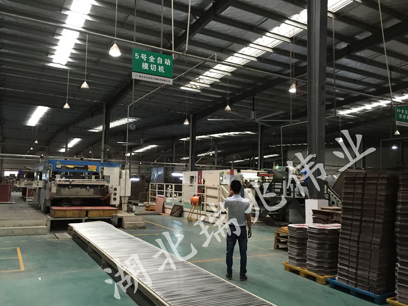 大型工業(yè)風(fēng)扇、工業(yè)大吊扇、工業(yè)大風(fēng)扇、工業(yè)節(jié)能風(fēng)扇、、車(chē)間溫控設(shè)備