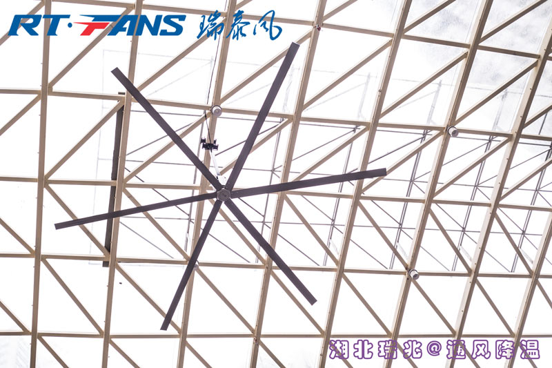 你們工廠(chǎng)車(chē)間如果這些年還沒(méi)配置節(jié)能風(fēng)扇和工業(yè)大風(fēng)扇，那就虧大了！